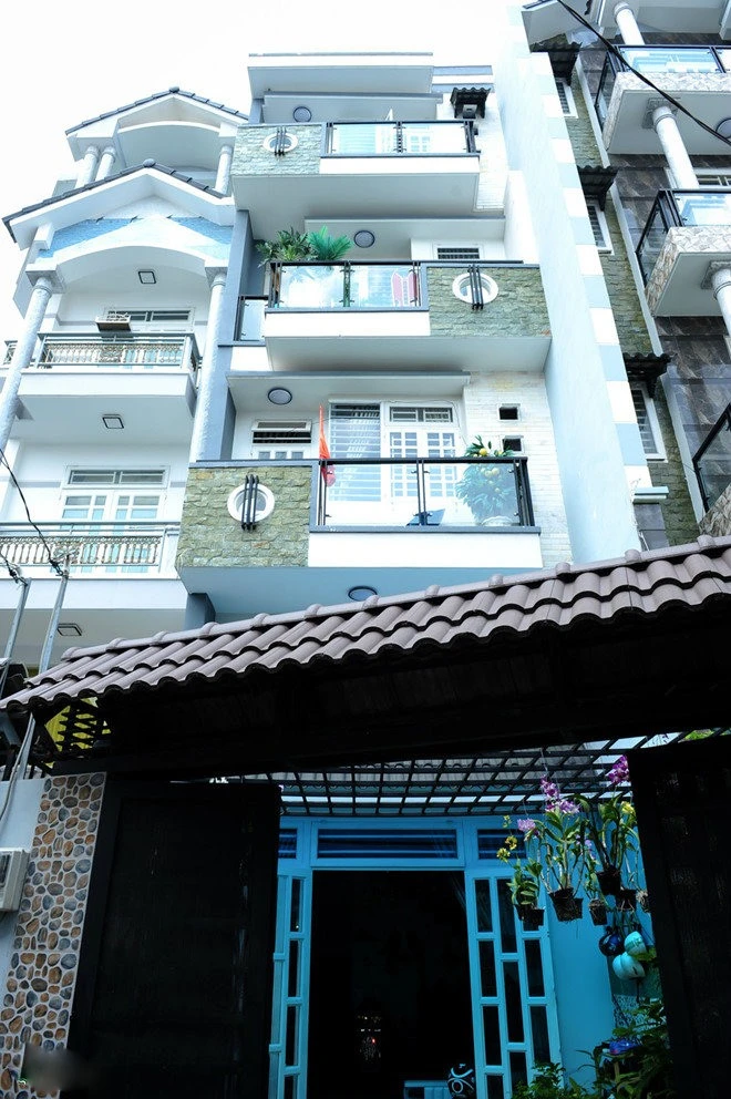 Ca sĩ SN 1983 qu&ecirc; Đắk Lắk chỉ cần 1 b&agrave;i hit l&agrave; đổi đời: C&oacute; năm kiếm chục tỷ đồng, mua li&ecirc;n tiếp 2 căn nh&agrave;- Ảnh 5.