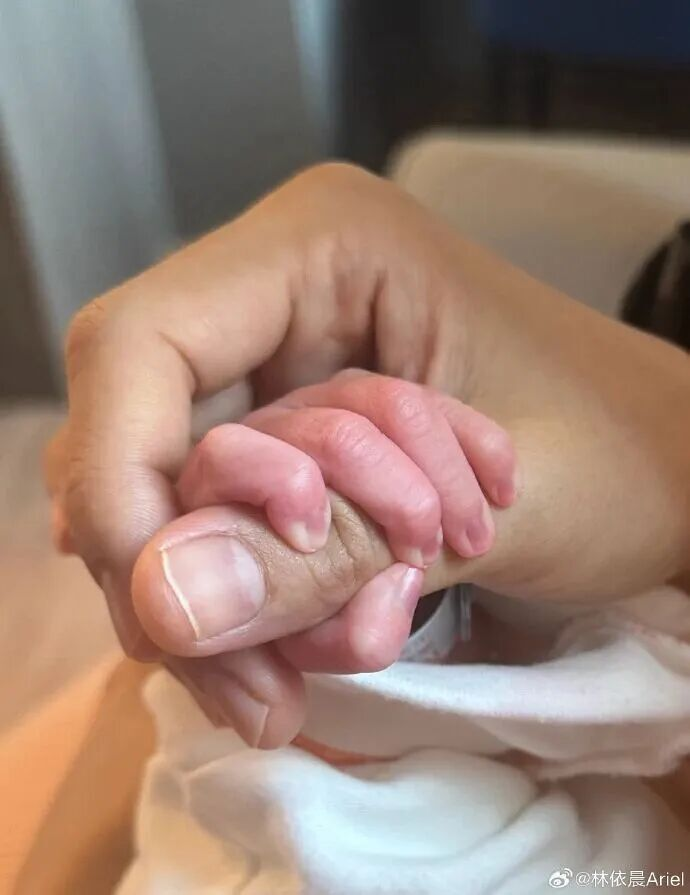 L&acirc;m Y Thần tiết lộ một thay đổi bất ngờ sau sinh con: T&igrave;nh trạng khiến nhiều phụ nữ khổ sở bỗng biến mất - Ảnh 2.