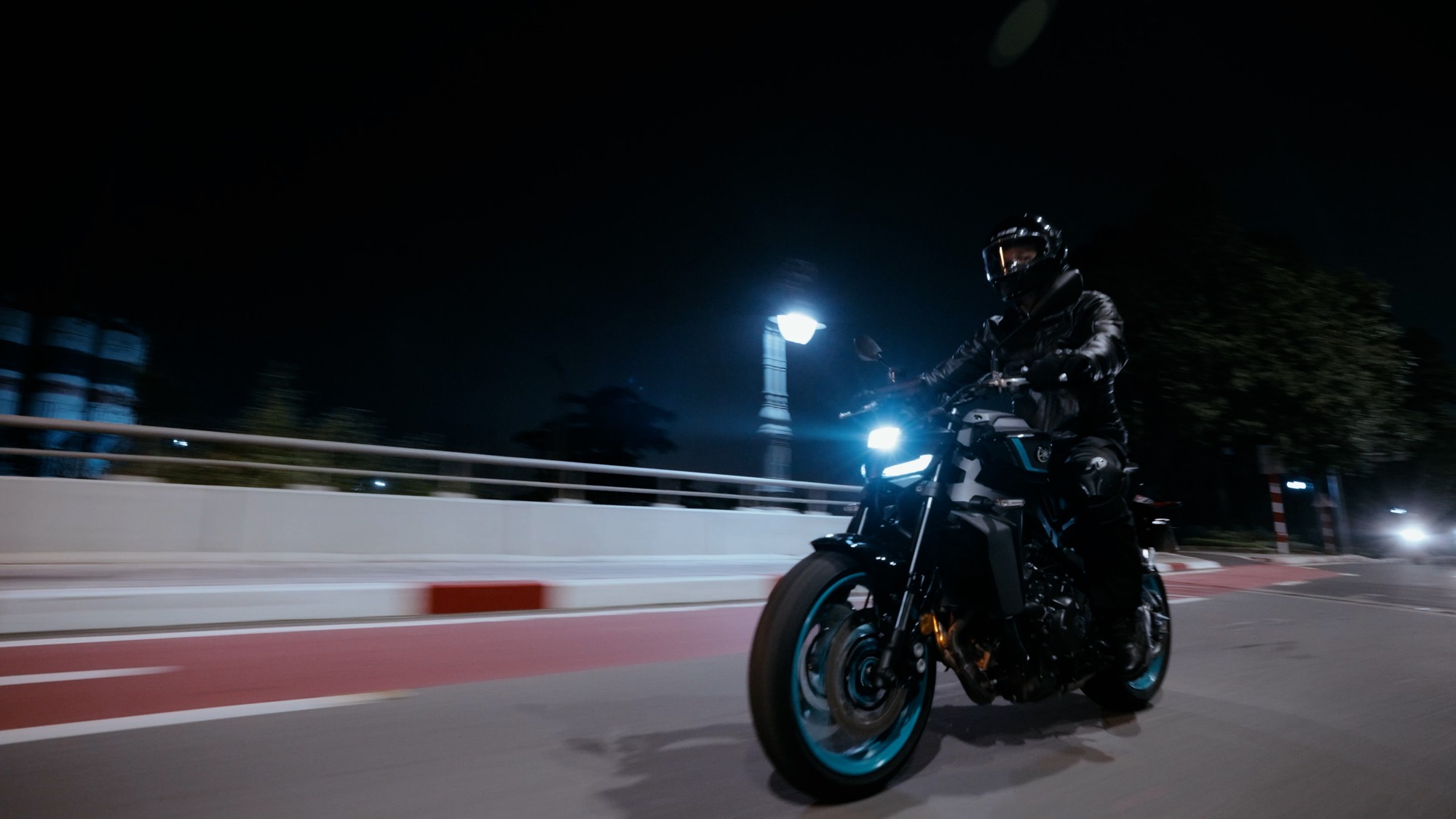 &rlm;Đảo chiều khu&ocirc;n mẫu, chọn MT-Series 2026 được Revzone Yamaha Motor ph&acirc;n phối ch&iacute;nh h&atilde;ng&rlm; - Ảnh 5.