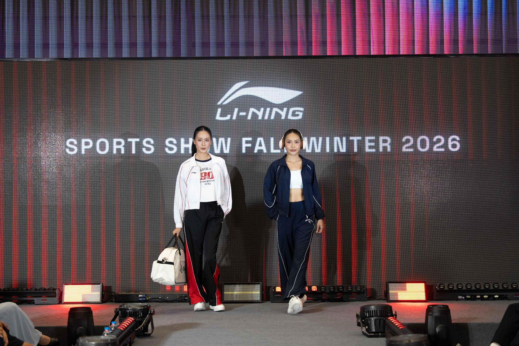 M&atilde;n nh&atilde;n show diễn thời trang thể thao Li-Ning 2026: Quy tụ d&agrave;n VĐV đ&igrave;nh đ&aacute;m c&ugrave;ng sức h&uacute;t từ đại sứ Isaac - Ảnh 5.