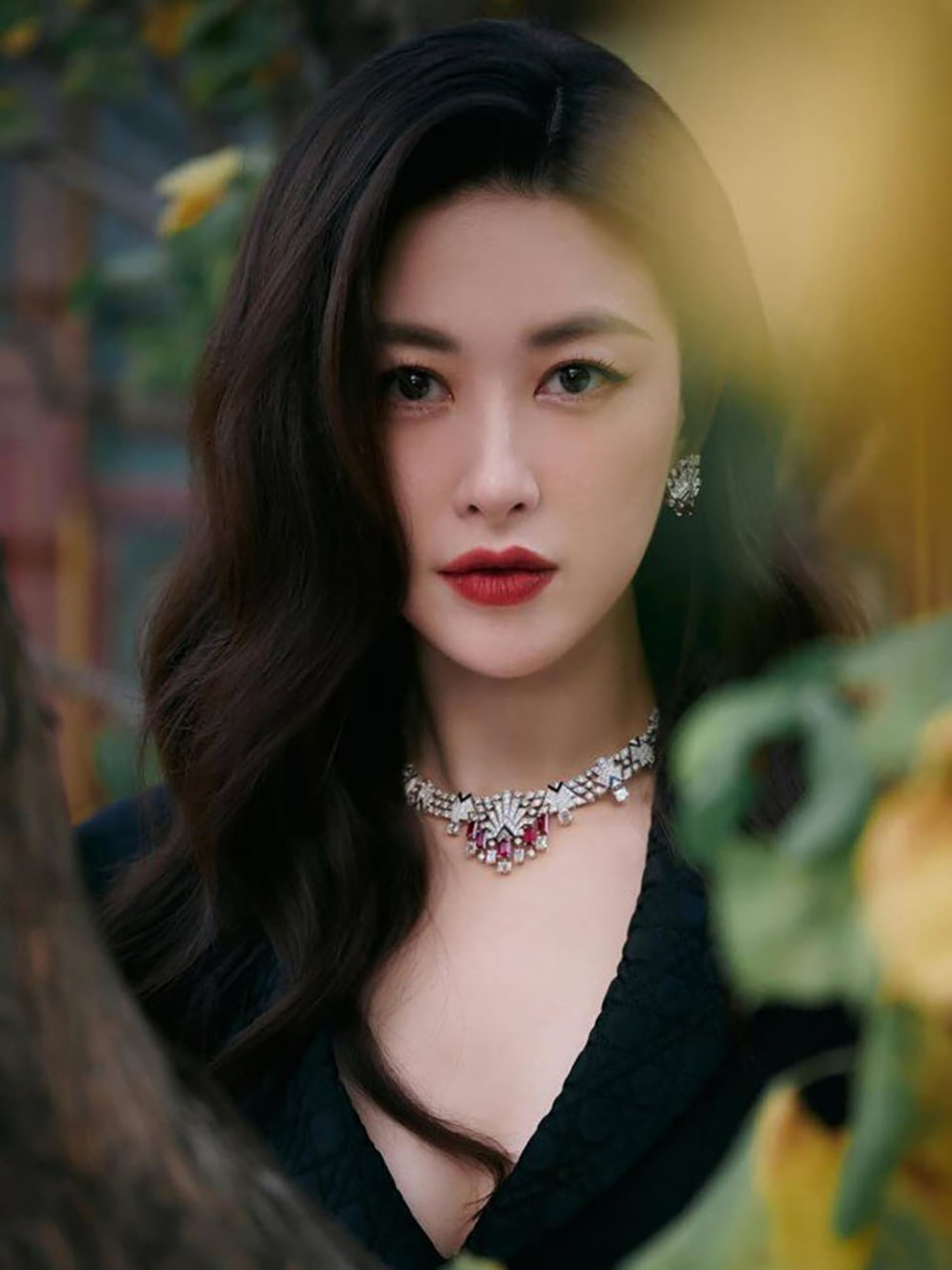 Showbiz mới c&oacute; mỹ nh&acirc;n 42 tuổi xứng danh tiểu thư Dior, đẹp cỡ Lưu Diệc Phi cũng phải nhường phần- Ảnh 7.