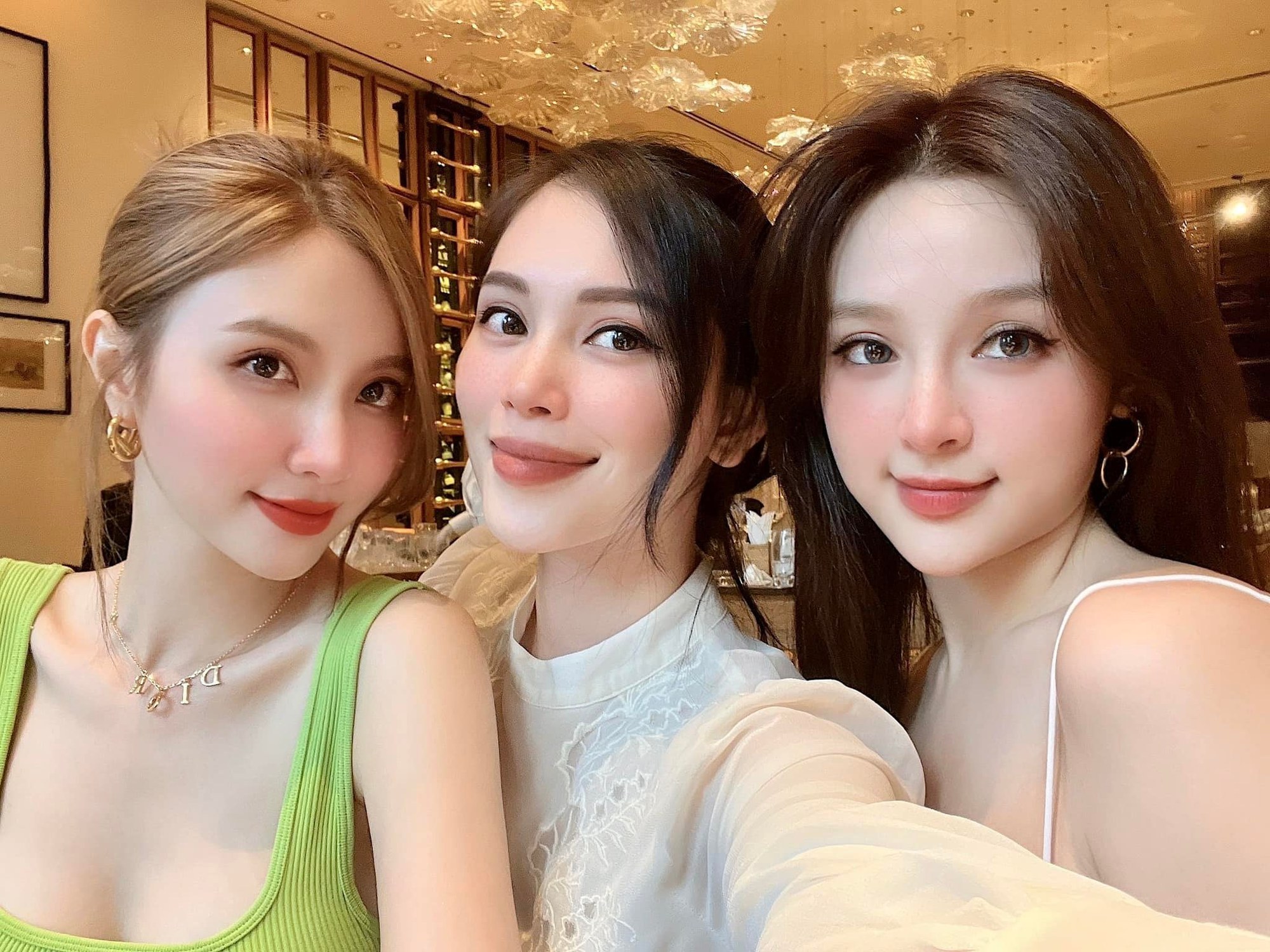 Linh Rin - con d&acirc;u tỷ ph&uacute; Johnathan Hạnh Nguyễn hiếm hoi lộ diện: Nhan sắc vẫn l&agrave; t&acirc;m điểm - Ảnh 5.