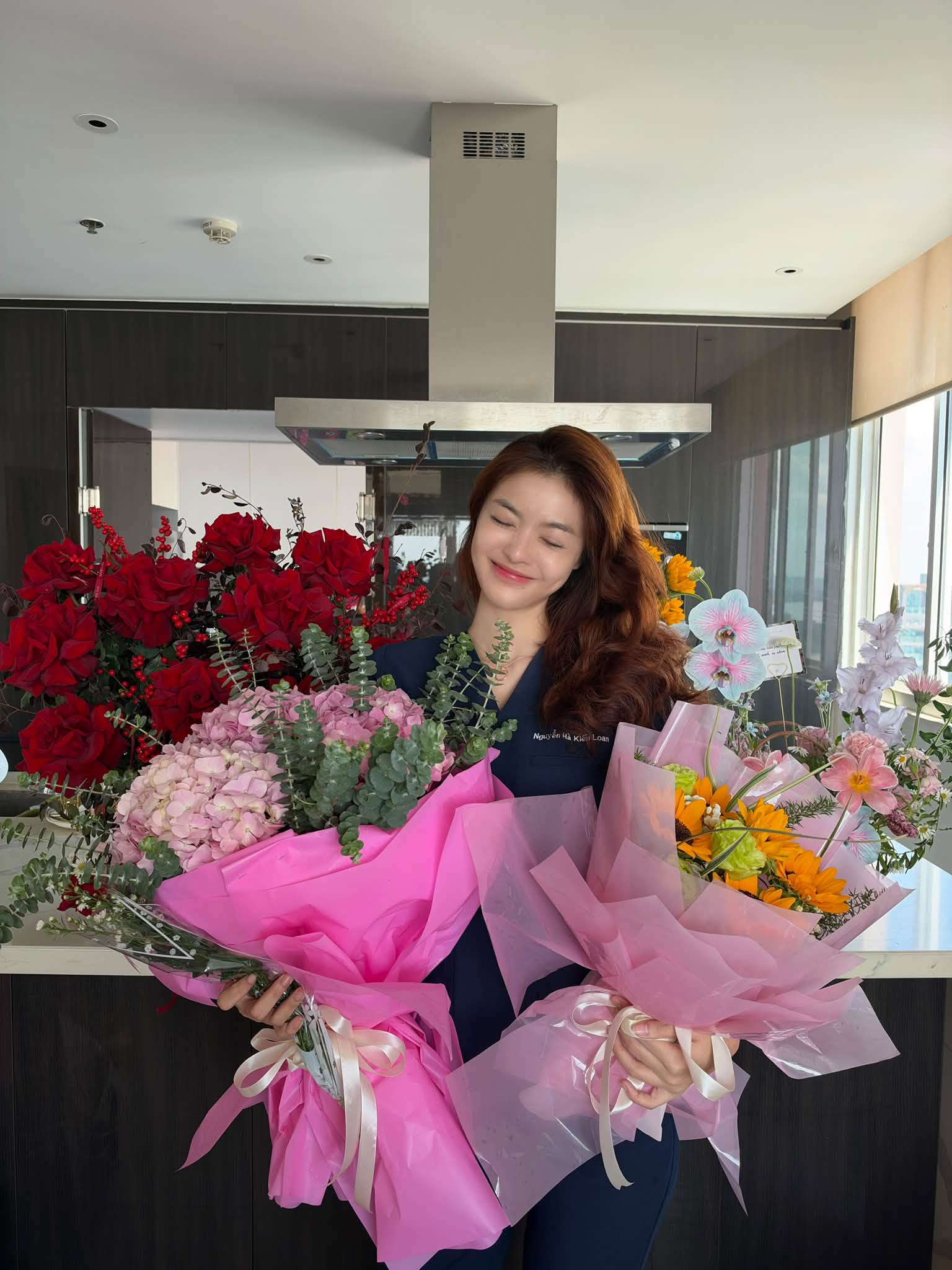 &ldquo;Xưởng&rdquo; tạo content triệu view Lona Kiều Loan- Ảnh 1.