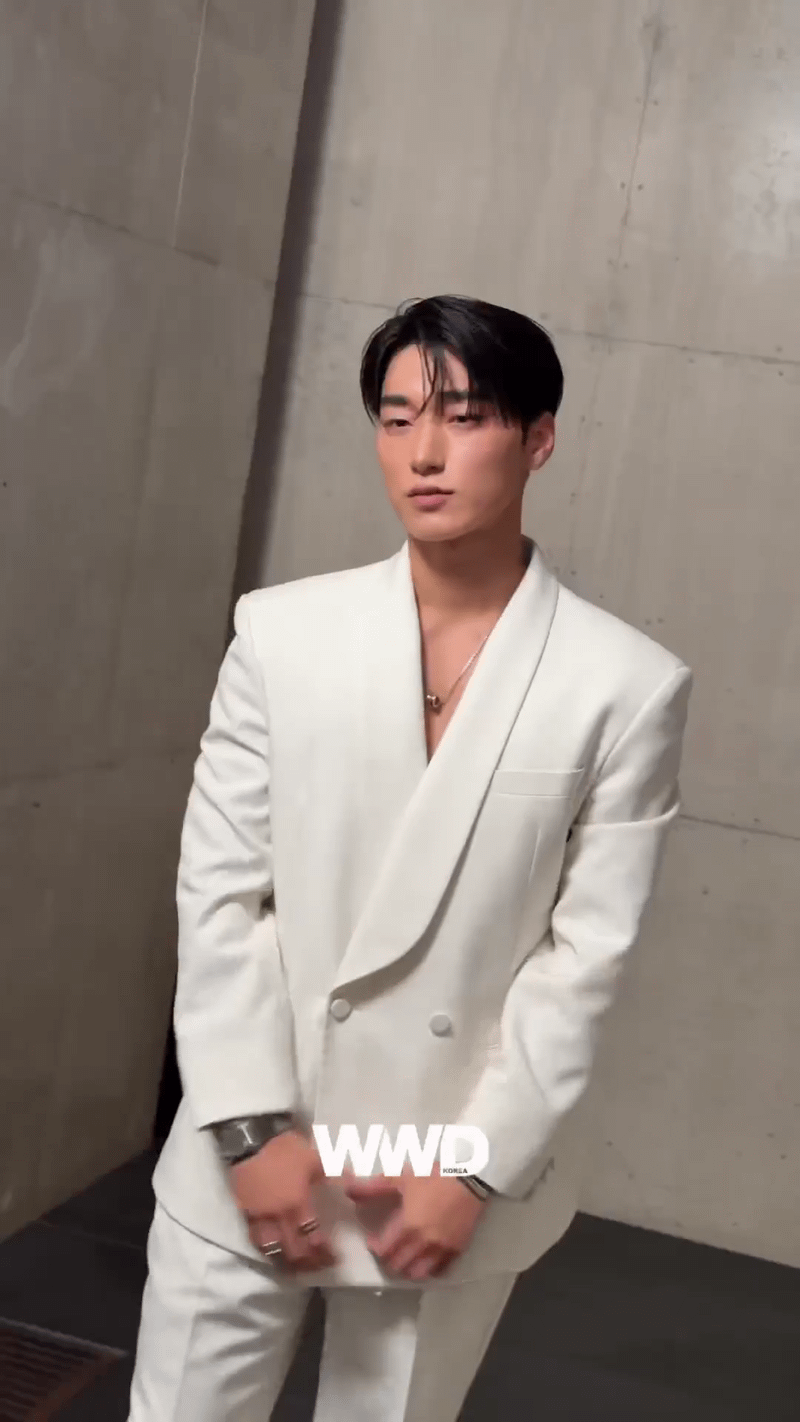 Jang Won Young v&agrave; Kim Ji Won viết tiếp cuộc chiến visual kh&ocirc;ng hồi kết giữa idol v&agrave; diễn vi&ecirc;n H&agrave;n- Ảnh 13.