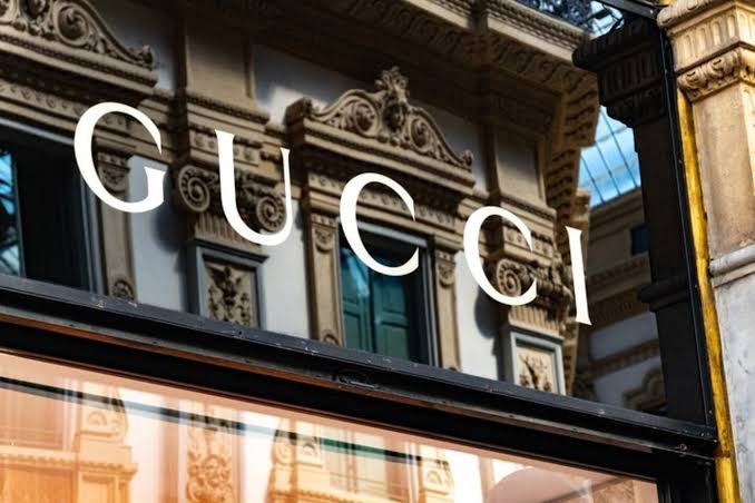 Doanh số cửa h&agrave;ng giảm 9%: V&igrave; sao giới nh&agrave; gi&agrave;u Trung Quốc lặng lẽ rời xa Gucci?- Ảnh 4.