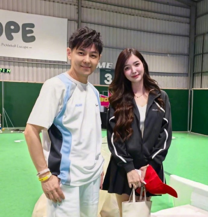 Sao nam điển trai nhất Bố Ơi Mình Đi Đâu Thế bao trọn sân pickleball làm tiệc sinh nhật, khoe siêu xe Ferrari 150 tỷ gây "lác mắt" - Ảnh 2.