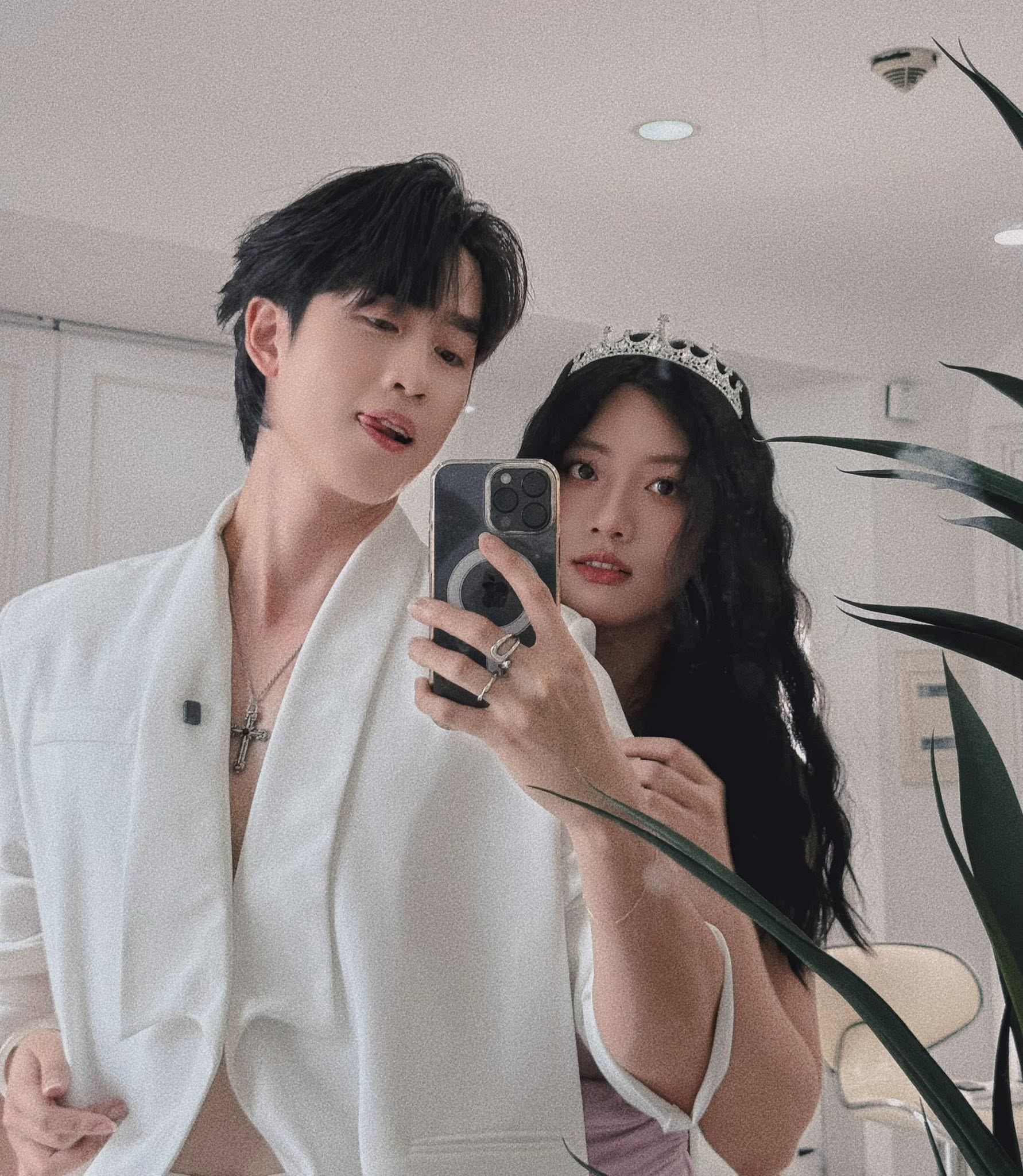1 Anh Trai Say Hi vừa cầu hôn bạn gái 9 năm, hôn lễ tổ chức tháng 11!- Ảnh 2.