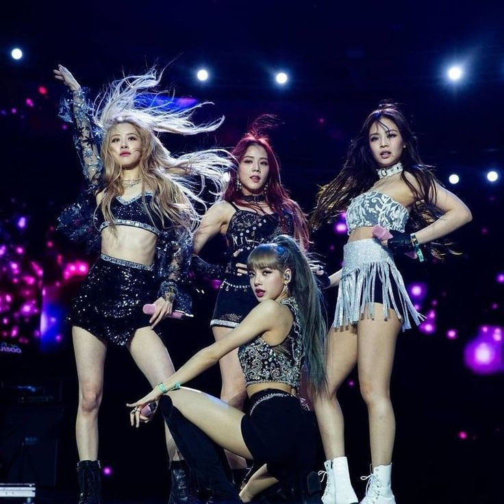 BLACKPINK được trao hu&acirc;n chương văn ho&aacute;, ngang hạng G-Dragon - Ảnh 10.