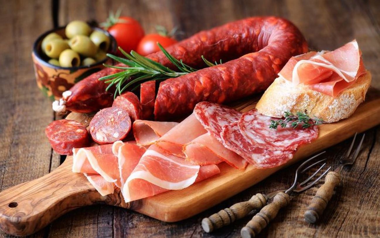 B&eacute; trai 14 tuổi đ&atilde; suy thận, b&aacute;c sĩ cảnh b&aacute;o 3 m&oacute;n quen thuộc "vạn người m&ecirc;" - Ảnh 3.