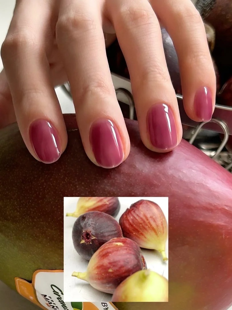 5 kiểu nail m&agrave;u quả mọng "g&acirc;y sốt" m&ugrave;a thu đ&ocirc;ng 2026: Sang, t&ocirc;n da chuẩn vibe old money- Ảnh 3.