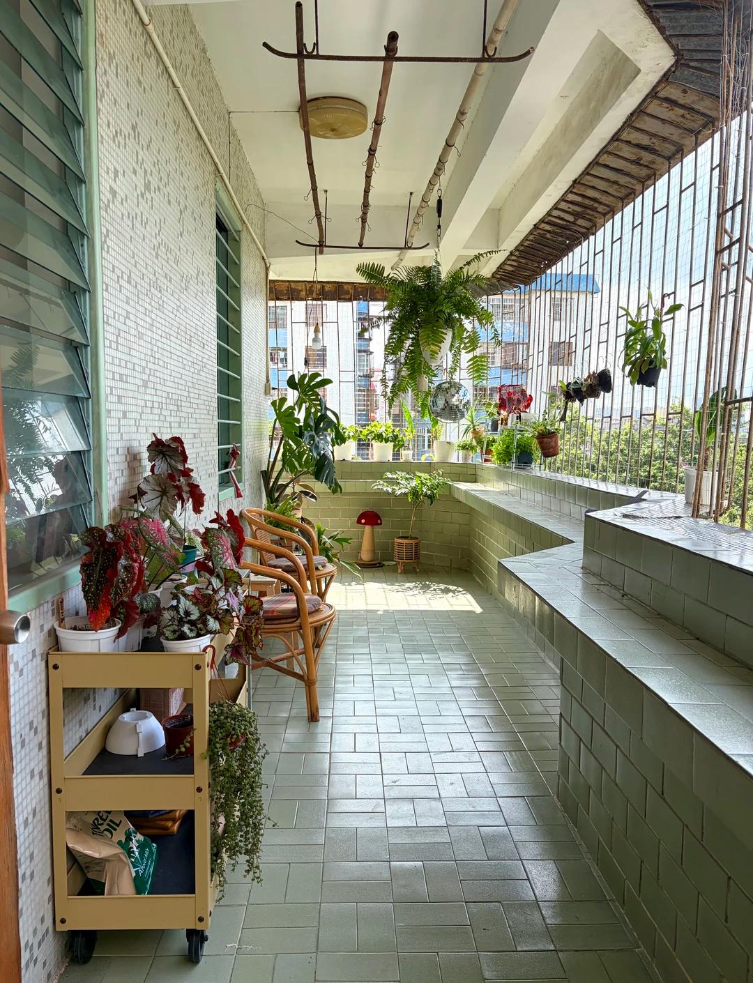 Bỏ căn hộ 50m² để chuyển vào nhà tập thể cũ 160m², ở một thời gian chủ nhà phải thốt lên: Như này mới là đáng sống! - Ảnh 2.