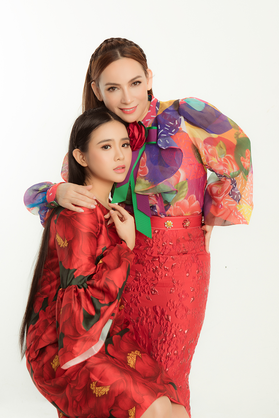Con gái nuôi cố ca sĩ Phi Nhung nay đã khác xưa, xuất hiện thân thiết bên sao nam điển trai- Ảnh 4.