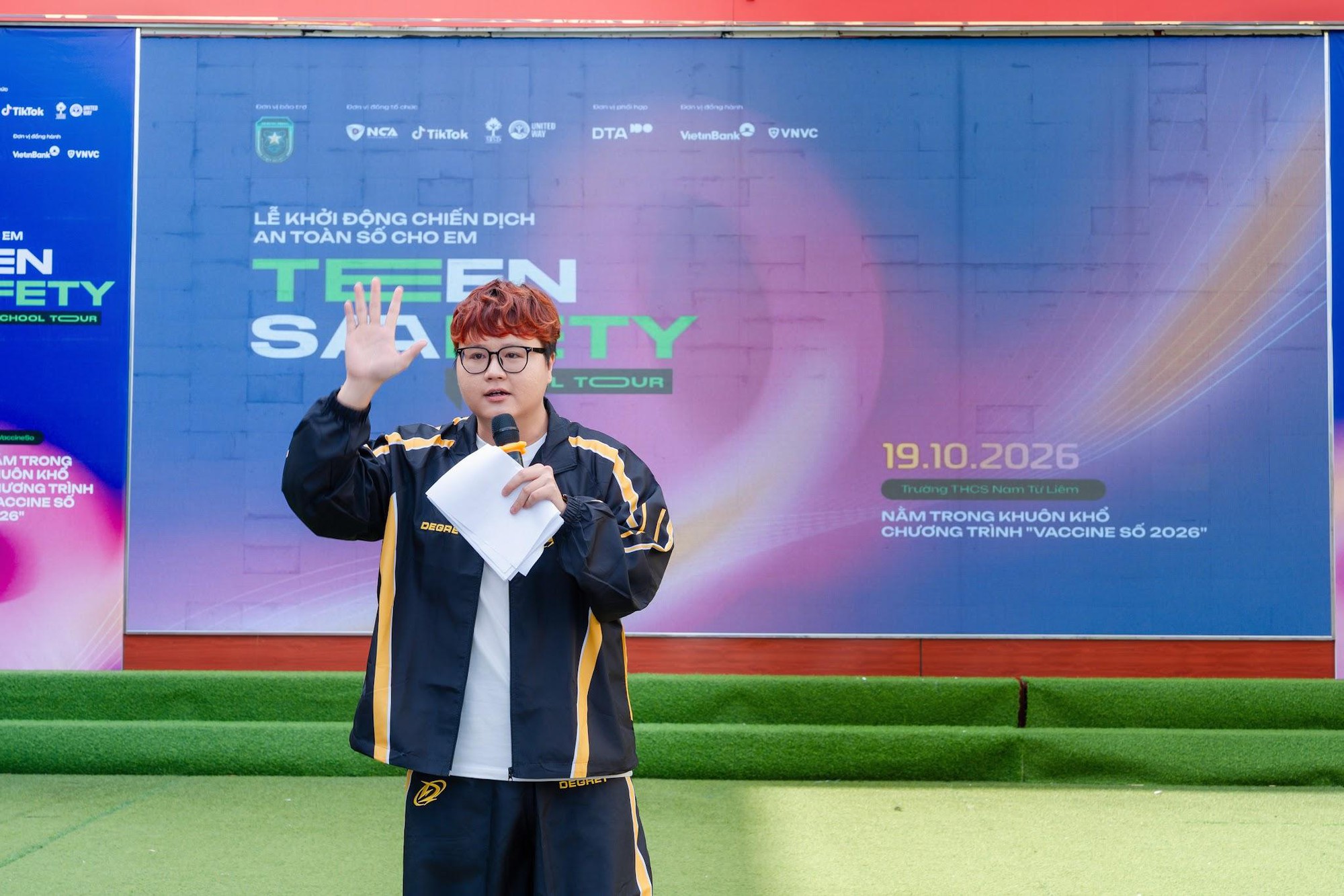 &rlm;Khởi động Teen Safety School Tour 2026: Đưa &ldquo;Vaccine Số&rdquo; đến trường học&rlm; - Ảnh 3.