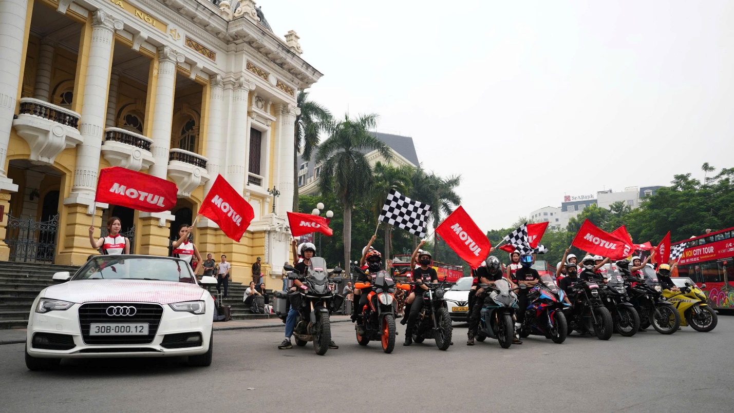Motul trình làng siêu phẩm dầu nhớt “khổng lồ” cùng hàng ngàn quà tặng Chất - Ảnh 3.