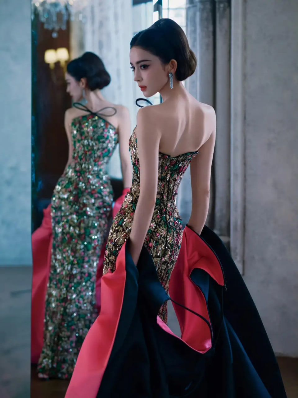 Một mỹ nhân khiến Bạch Lộc chạy mất dép, nhiều người đẹp không dám đứng cạnh- Ảnh 8.