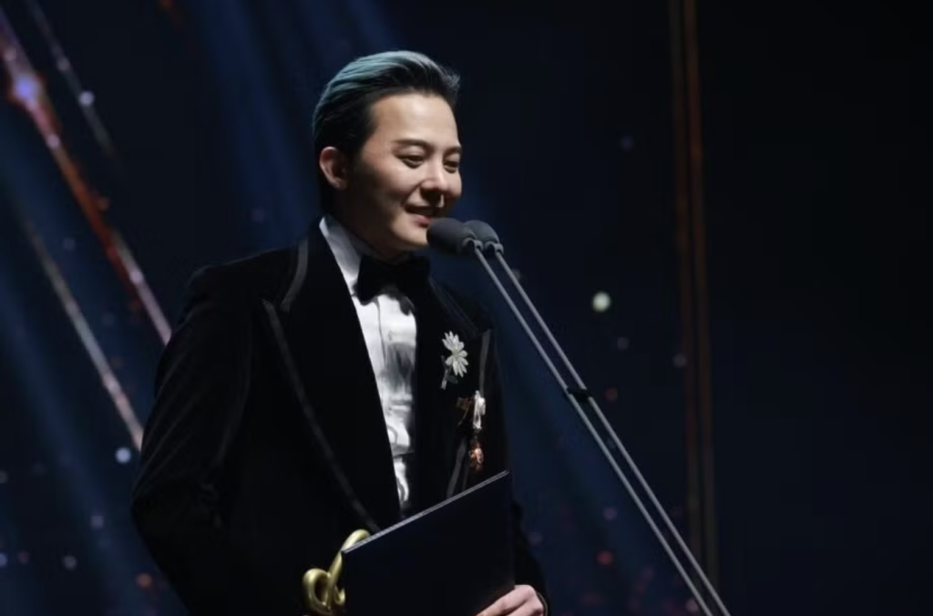 BLACKPINK được trao hu&acirc;n chương văn ho&aacute;, ngang hạng G-Dragon - Ảnh 7.