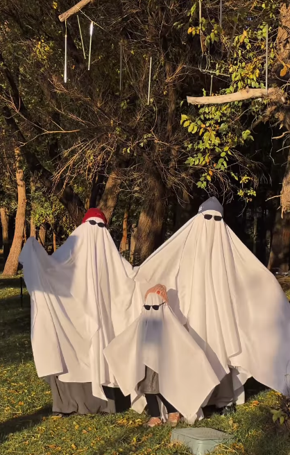 Hội nh&agrave; gi&agrave;u v&agrave; giới hot girl, TikToker đ&atilde; quẩy Halloween tưng bừng: Ai cũng h&oacute;a trang đỉnh, chấm 10 điểm mỏi tay - Ảnh 2.