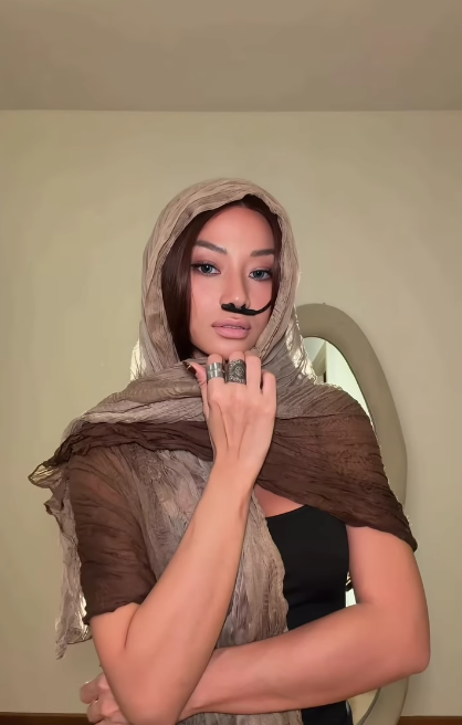Hội nh&agrave; gi&agrave;u v&agrave; giới hot girl, TikToker đ&atilde; quẩy Halloween tưng bừng: Ai cũng h&oacute;a trang đỉnh, chấm 10 điểm mỏi tay - Ảnh 28.