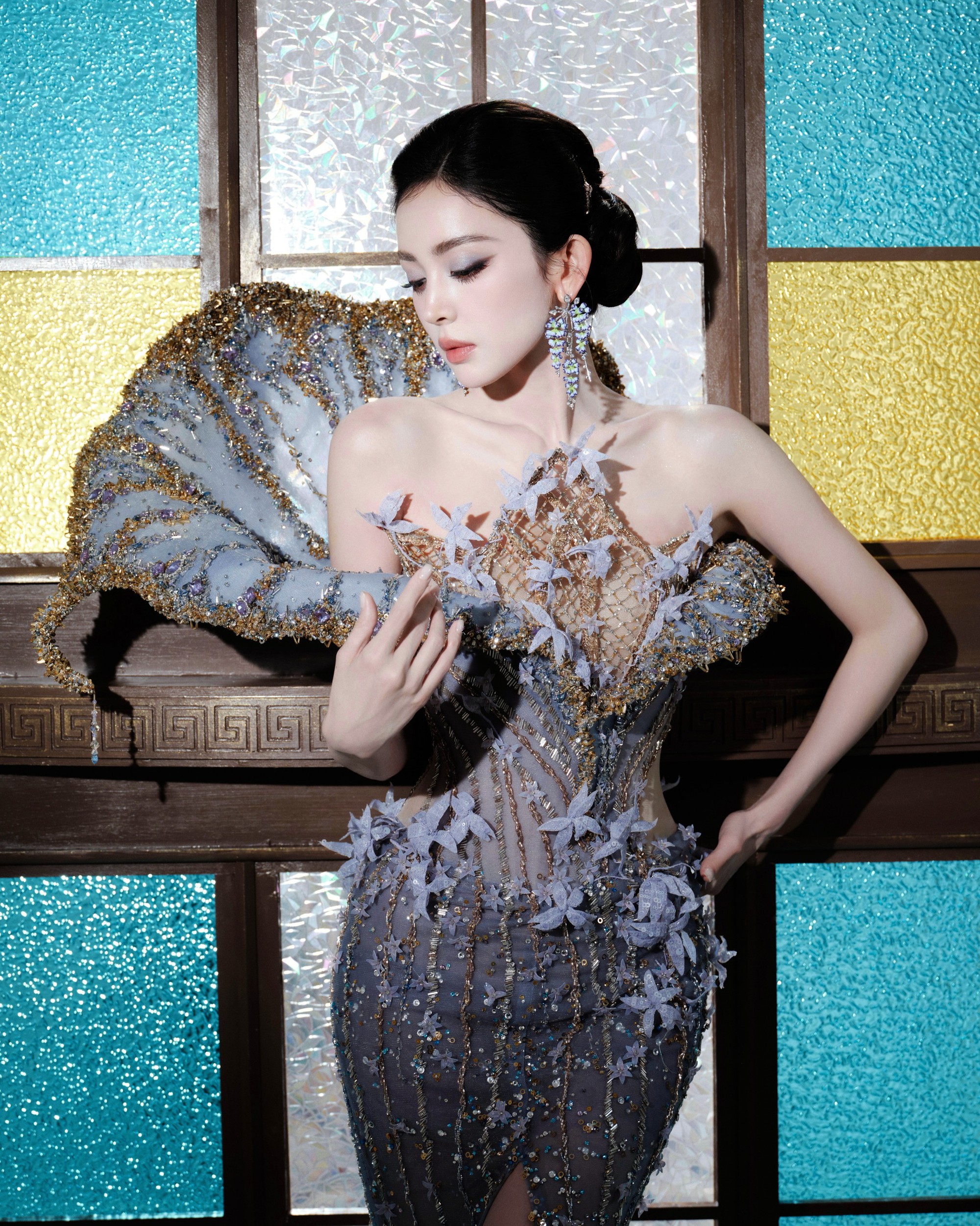 Một mỹ nhân khiến Bạch Lộc chạy mất dép, nhiều người đẹp không dám đứng cạnh- Ảnh 11.