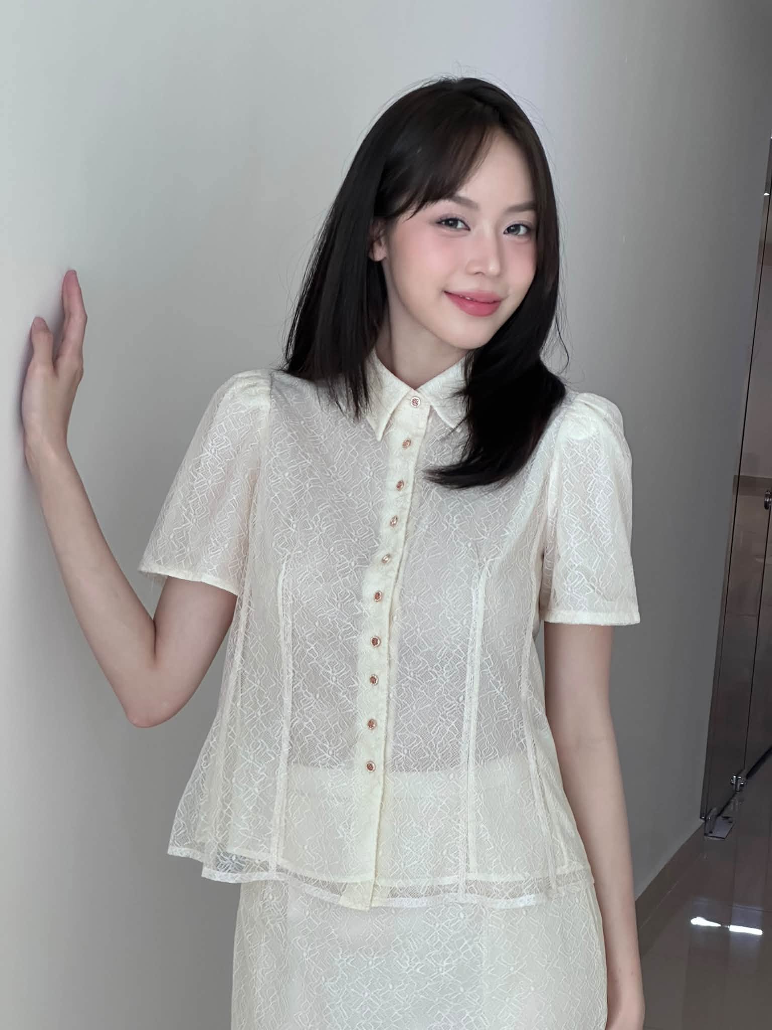 Hoa hậu Thanh Thuỷ vướng tranh c&atilde;i v&igrave; 1 c&acirc;u n&oacute;i khiến Trấn Th&agrave;nh sượng tr&acirc;n tr&ecirc;n s&oacute;ng trực tiếp- Ảnh 3.