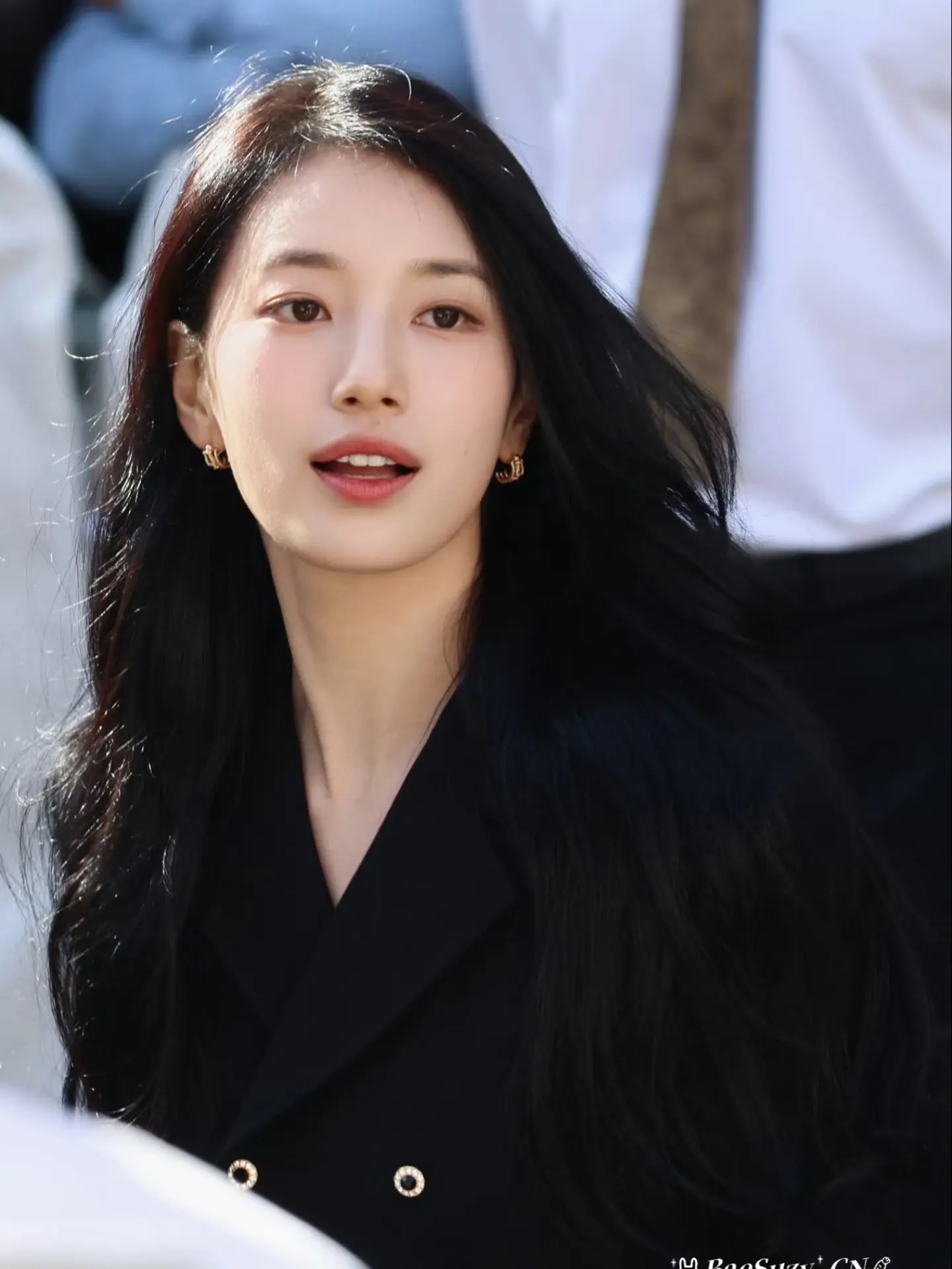 Đại hội gái xinh show Celine: Suzy và nữ chính Đầu Xuân Tươi Sáng đơn giản vẫn sang!- Ảnh 3.