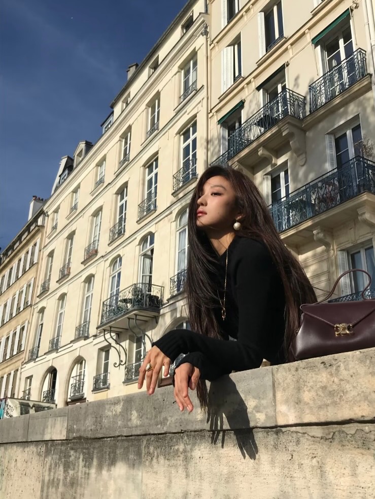 Đại hội gái xinh show Celine: Suzy và nữ chính Đầu Xuân Tươi Sáng đơn giản vẫn sang!- Ảnh 6.