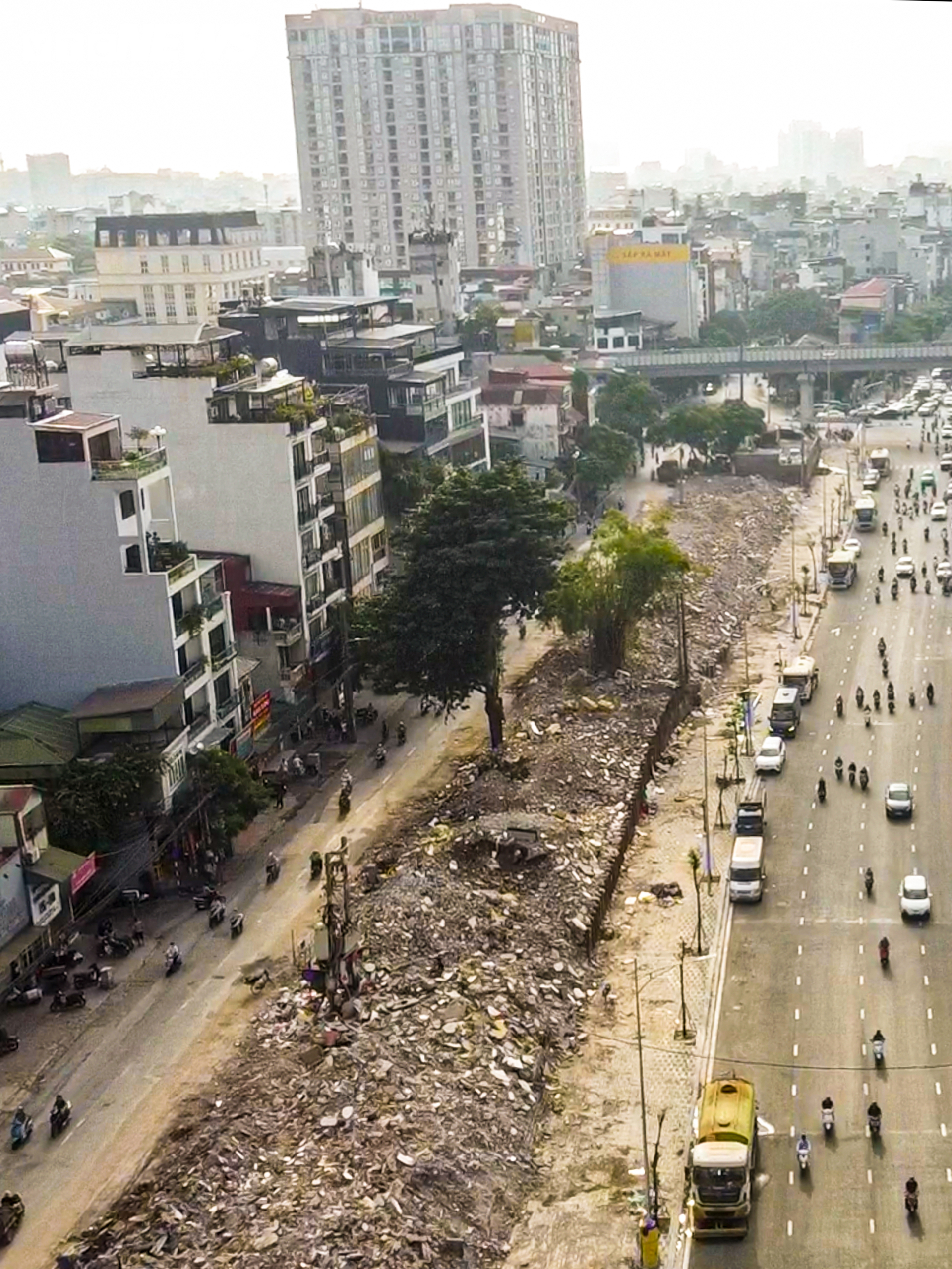 B&atilde;i đỗ xe 4 mặt tiền giữa V&agrave;nh đai 1 H&agrave; Nội dần th&agrave;nh h&igrave;nh- Ảnh 6.