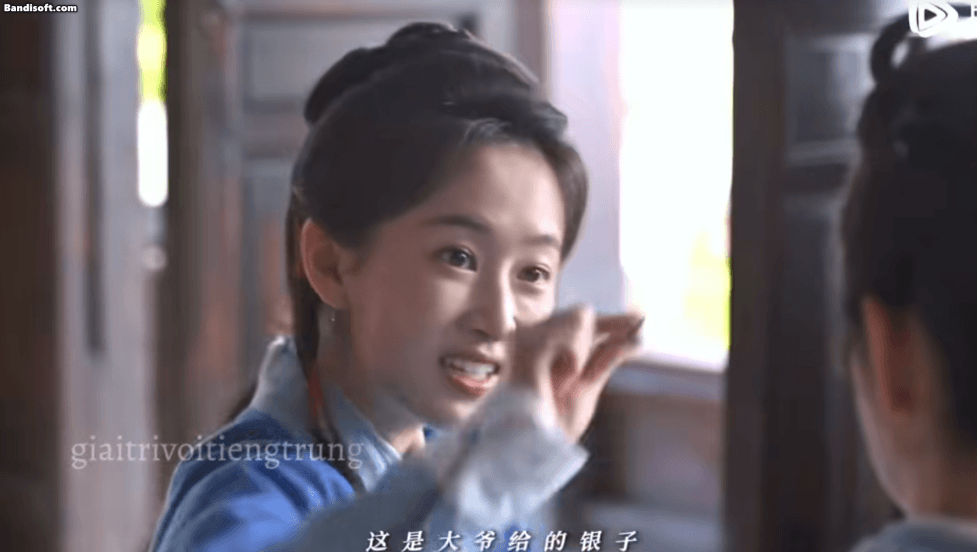 Mỹ nhân đẹp nhất Lan Hương Như Cố giỏi dã man: Thanh nhạc, diễn xuất, vũ đạo, đánh đàn, còn nói được 4 ngoại ngữ - Ảnh 1.