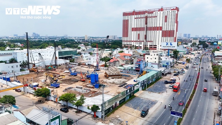 Nghịch l&yacute; nh&agrave; đất rẻ hơn căn hộ chung cư ở TP.HCM- Ảnh 5.