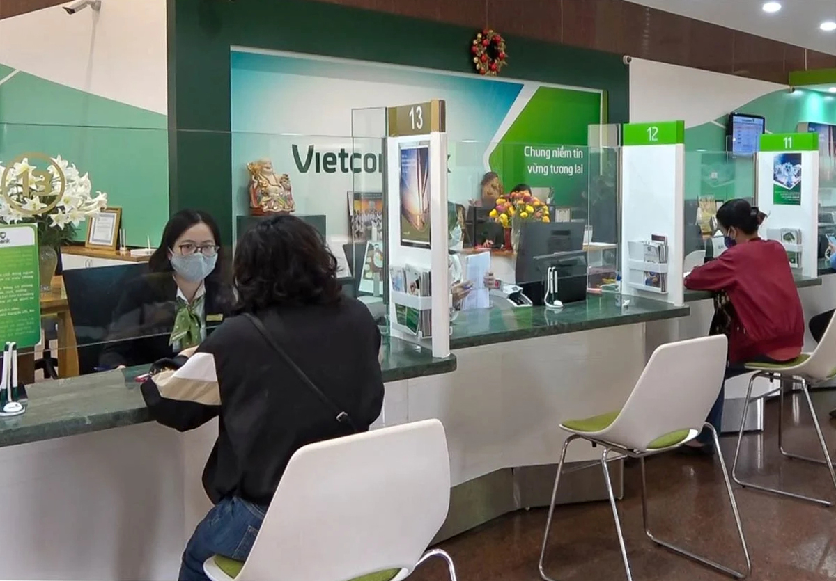 Vietcombank ph&aacute;t th&ocirc;ng b&aacute;o quan trọng đến người d&ugrave;ng iPhone- Ảnh 1.