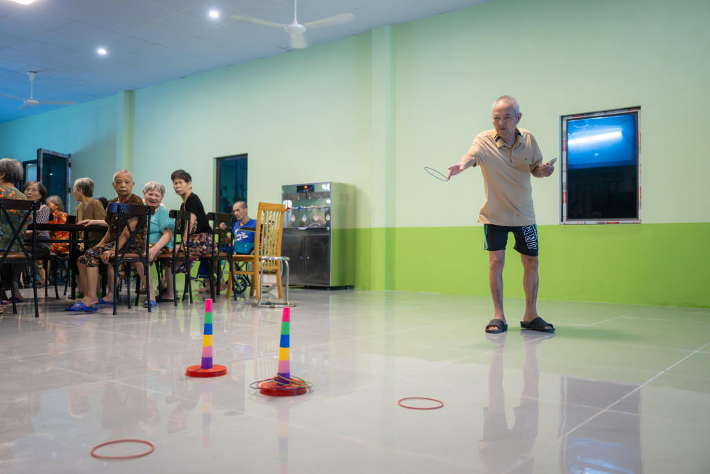 Viện dưỡng l&atilde;o s&aacute;ng đ&aacute;nh pickleball, chiều h&aacute;t karaoke, gi&aacute; trọn g&oacute;i 6 triệu đồng/th&aacute;ng - Ảnh 12.