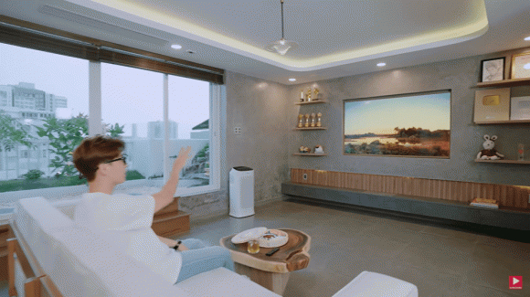 Nam ca sĩ b&aacute;n c&agrave; ph&ecirc; tr&ecirc;n đường Cao Thắng, sống trong penthouse 20 tỷ- Ảnh 6.