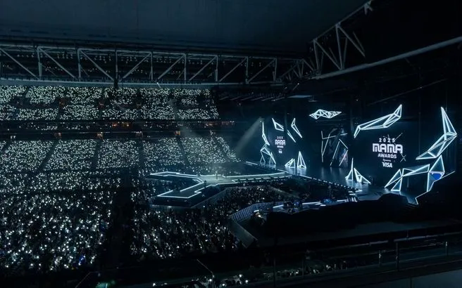 MAMA Awards 2026 du h&agrave;nh xuy&ecirc;n thời gian v&agrave; kh&ocirc;ng gian với chủ đề "A Music Interstellar"- Ảnh 1.