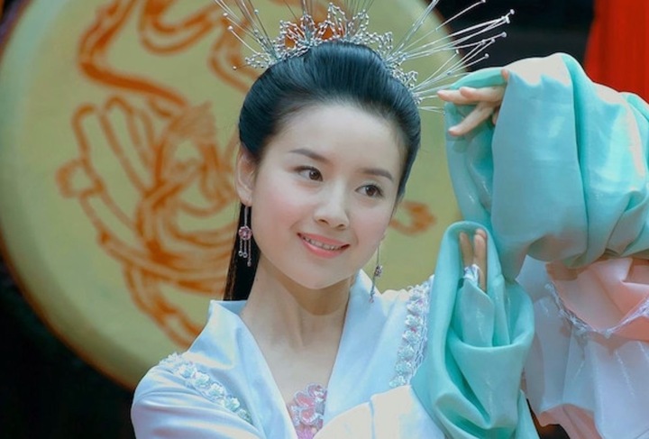 Ch&uacute;c Anh Đ&agrave;i đẹp nhất m&agrave;n ảnh: Đ&aacute;nh mất sự nghiệp v&igrave; scandal, giờ sống k&iacute;n tiếng- Ảnh 1.