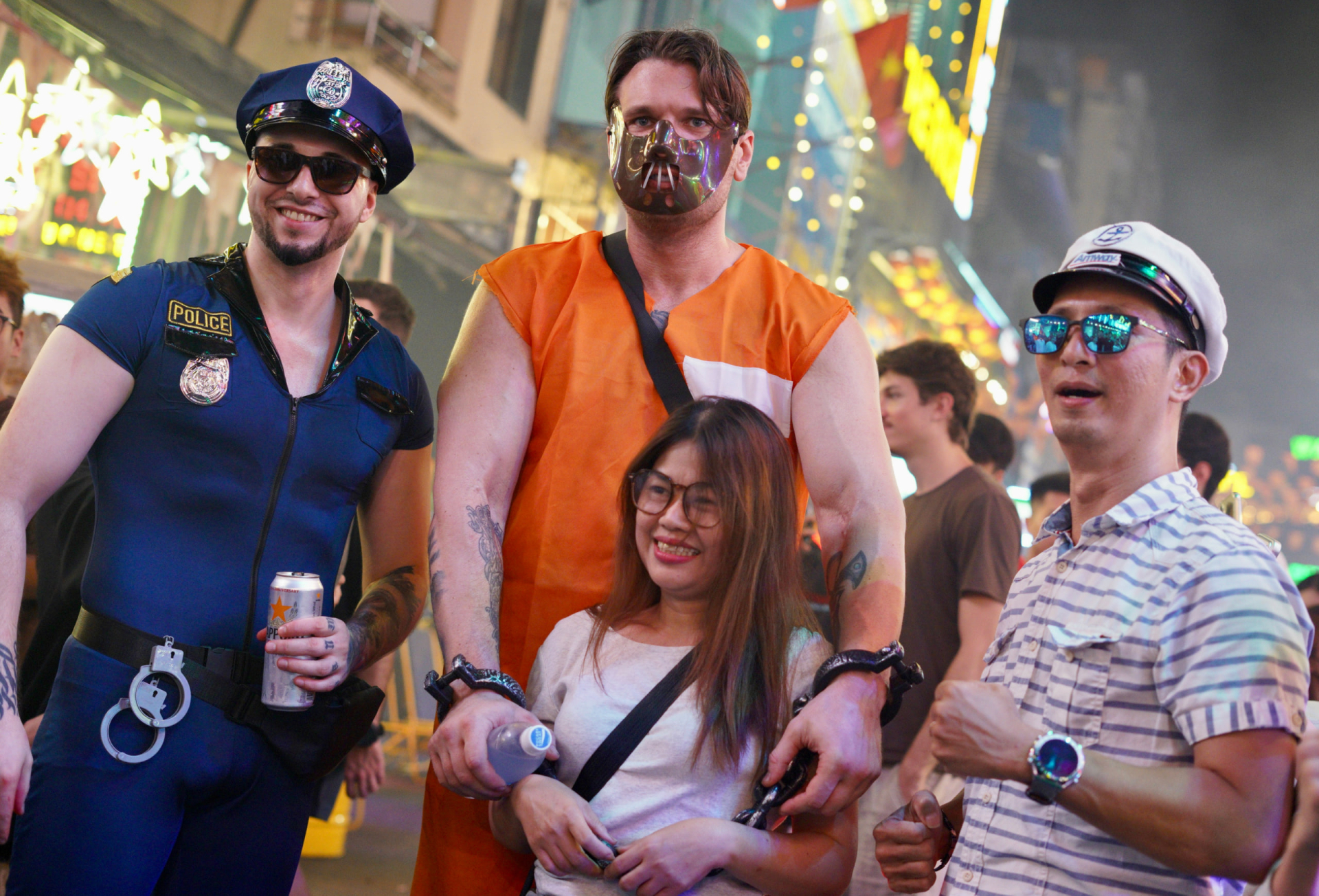 Halloween ở S&agrave;i G&ograve;n chơi lớn cỡ n&agrave;y: Đường phố biến th&agrave;nh s&agrave;n catwalk, ai nấy đầu tư kh&ocirc;ng tiếc tay - Ảnh 26.