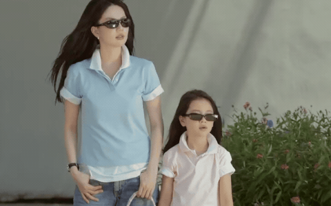 C&ocirc; con g&aacute;i 7 tuổi của Ngọc Trinh- Ảnh 1.