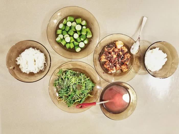 M&acirc;m cơm nh&agrave; "5 sao" của Lan Khu&ecirc; v&agrave; chồng thuộc gia tộc gi&agrave;u c&oacute; bậc nhất Việt Nam- Ảnh 5.