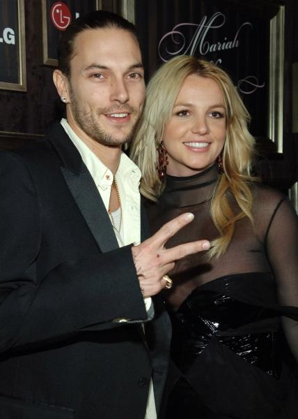 Chồng cũ Britney Spears nợ h&agrave;ng tỷ, bị kiện khi kh&ocirc;ng c&ograve;n nhận được "trợ cấp nu&ocirc;i con" - Ảnh 1.