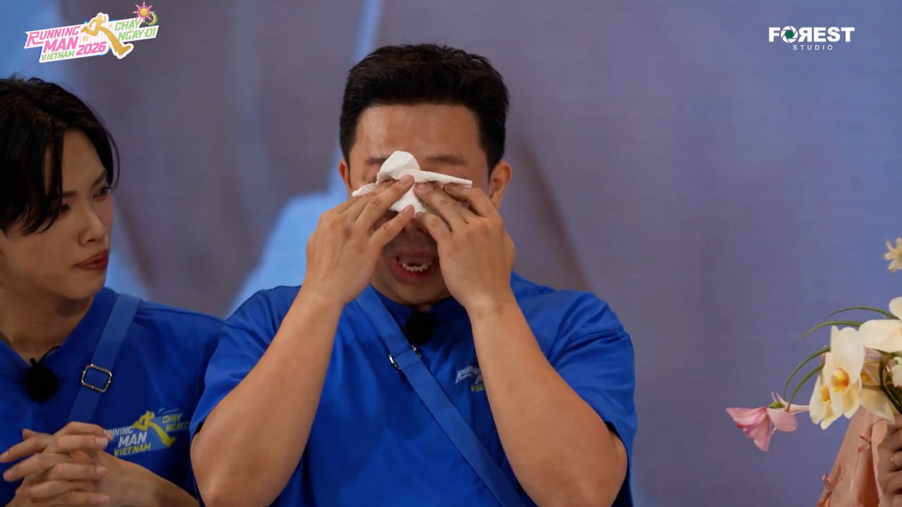 To&agrave;n cảnh đ&aacute;m cưới Qu&acirc;n A.P: C&ocirc; d&acirc;u L&ecirc; Khanh kh&oacute;c nức nở, Trấn Th&agrave;nh x&uacute;c động dặn d&ograve; 1 c&acirc;u- Ảnh 3.