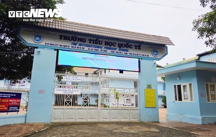 L&ecirc;n mạng rao b&aacute;n trường tiểu học quốc tế, Facebooker bị c&ocirc;ng an mời l&agrave;m việc- Ảnh 1.