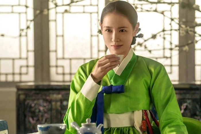 Son Ye Jin đ&aacute;nh mất h&igrave;nh tượng "ngọc nữ", ch&igrave;m s&acirc;u trong cơn b&atilde;o chỉ tr&iacute;ch- Ảnh 3.