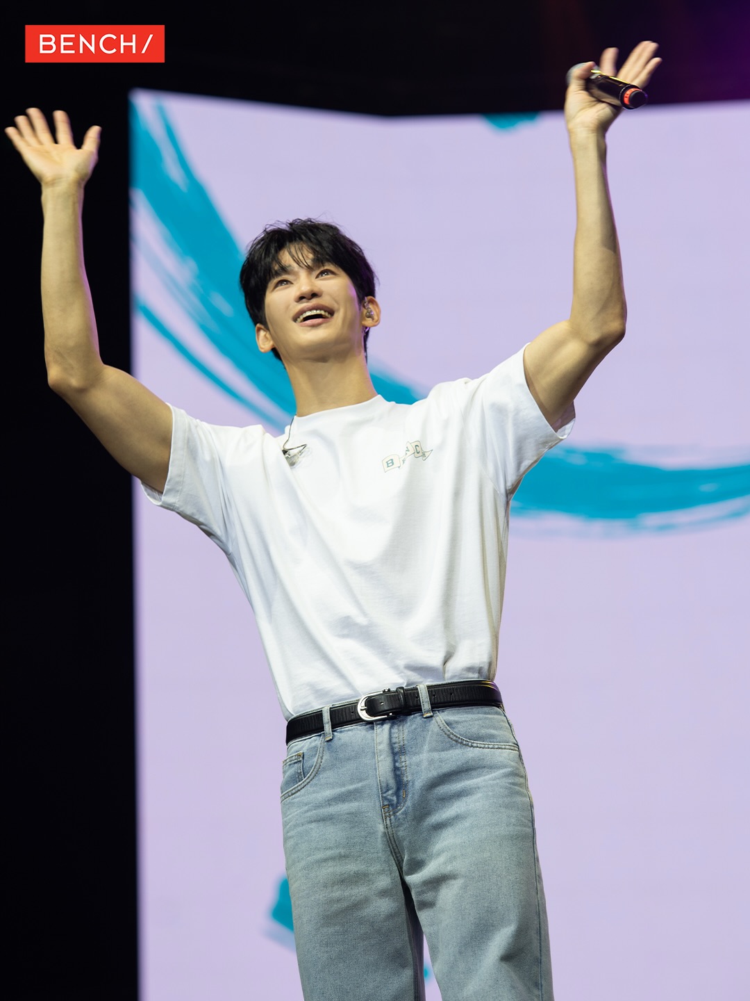 Kim Soo Hyun rơi nước mắt trong ng&agrave;y gặp lại người h&acirc;m mộ- Ảnh 2.