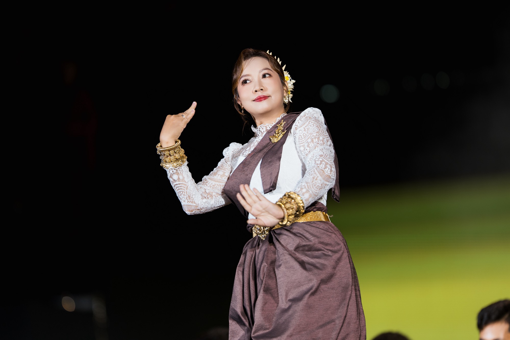 Nhạc Hội D&acirc;n Chơi D&acirc;n Ca của Phương Mỹ Chi: Một &ldquo;con thuyền văn h&oacute;a&rdquo; nhiều tham vọng- Ảnh 12.