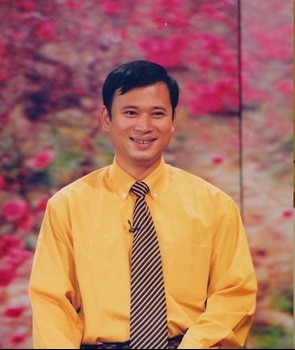 MC SN 1974 từng dẫn Chiếc N&oacute;n Kỳ Diệu: Sống k&iacute;n tiếng trong biệt thự T&acirc;y &acirc;u giữa l&ograve;ng H&agrave; Nội- Ảnh 2.