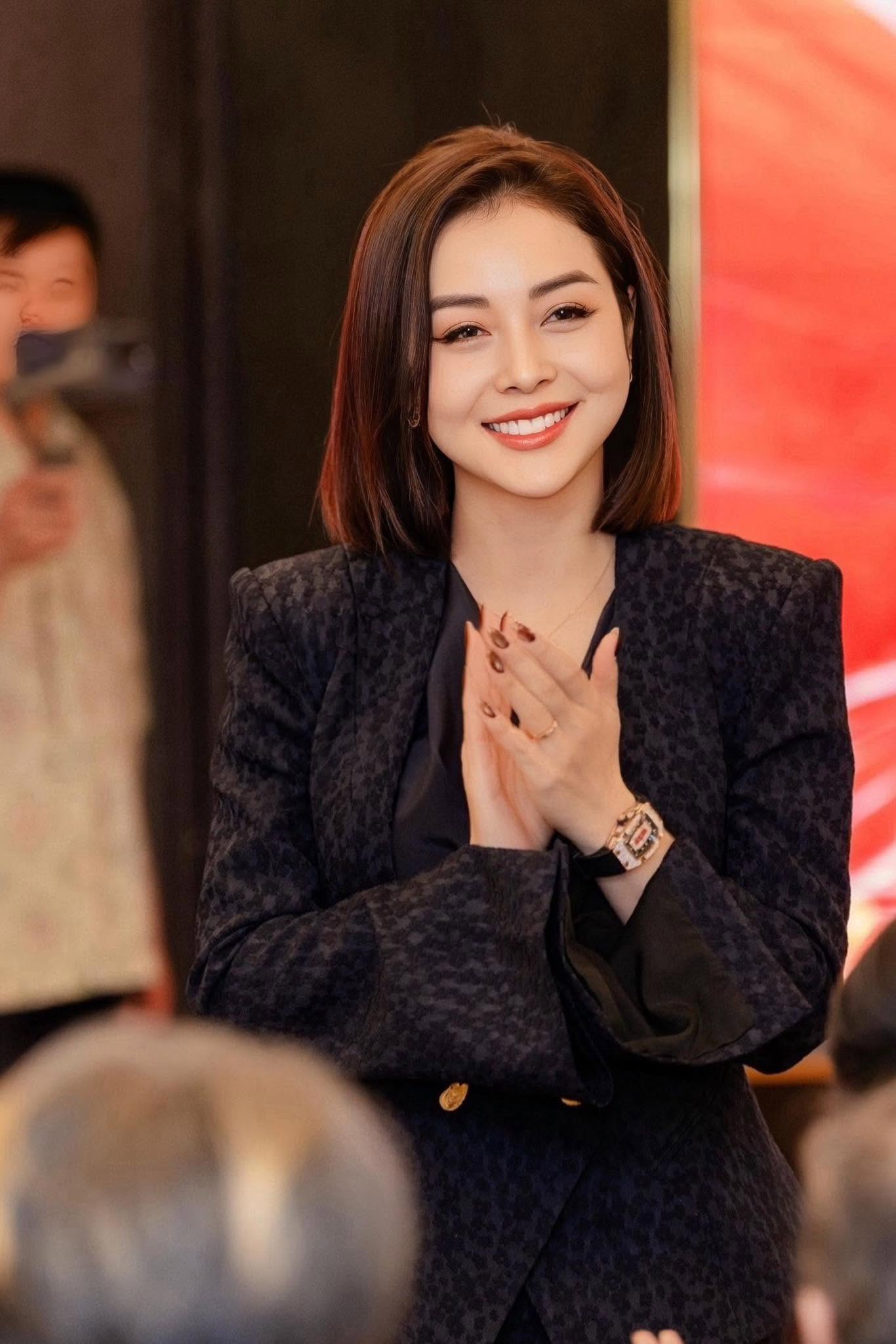 Hoa hậu đẹp nhất nh&igrave; Việt Nam chia tay ca sĩ nổi tiếng, t&aacute;i h&ocirc;n với đại gia gi&agrave;u c&oacute;- Ảnh 1.