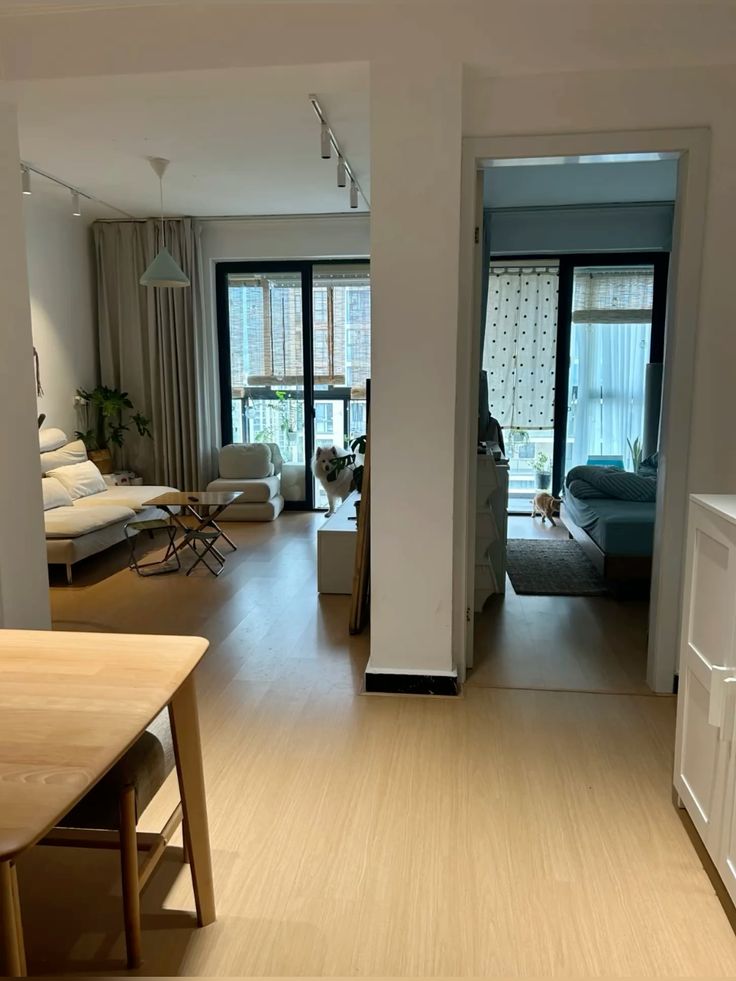 Cặp vợ chồng thu&ecirc; nh&agrave; 35 triệu, trả lương gi&uacute;p việc 35 triệu/th&aacute;ng: Nếu chẳng may thất nghiệp, cũng kh&ocirc;ng lo l&atilde;i vay mua nh&agrave; - Ảnh 2.