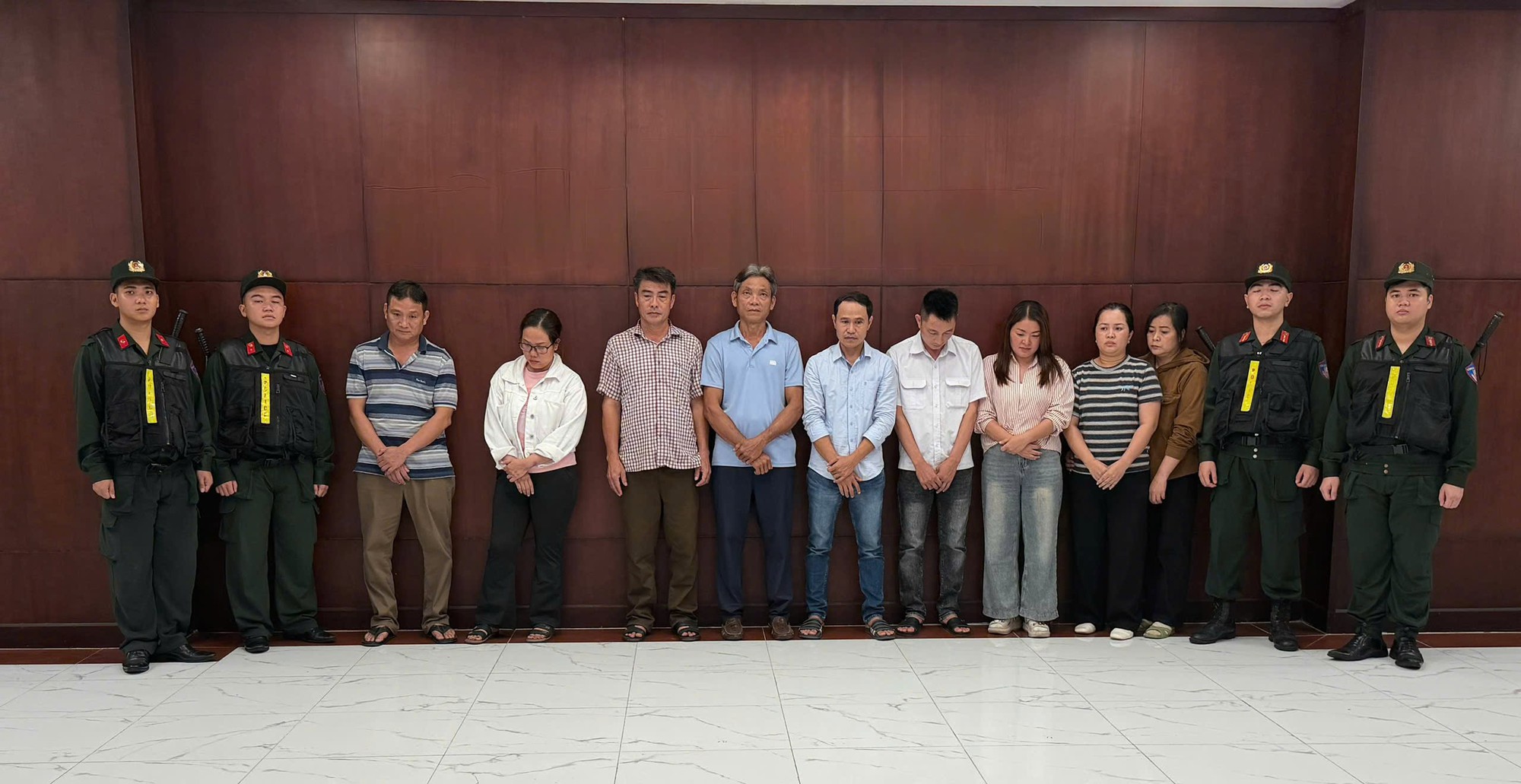 Triệt ph&aacute; đường d&acirc;y tuồn 10.000 tấn heo chứa chất cấm Salbutamol v&agrave;o si&ecirc;u thị, trường học ở TP.HCM v&agrave; nhiều tỉnh th&agrave;nh: Bắt tạm giam Nguyễn Thị Trinh Nữ SN 1989- Ảnh 1.