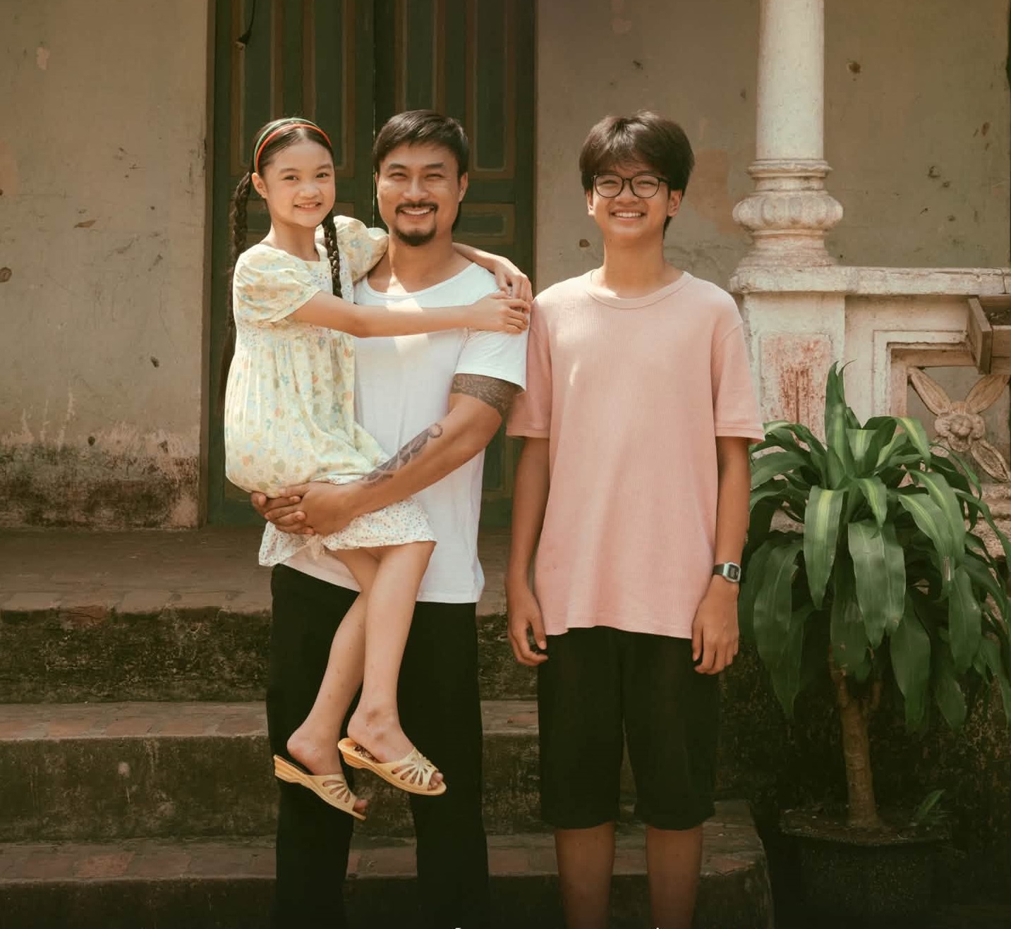 Phim Việt chưa chiếu đ&atilde; được netizen khen nức nở: Nam ch&iacute;nh sở hữu "cơ địa viral", nữ ch&iacute;nh lột x&aacute;c qu&aacute; đỉnh- Ảnh 3.