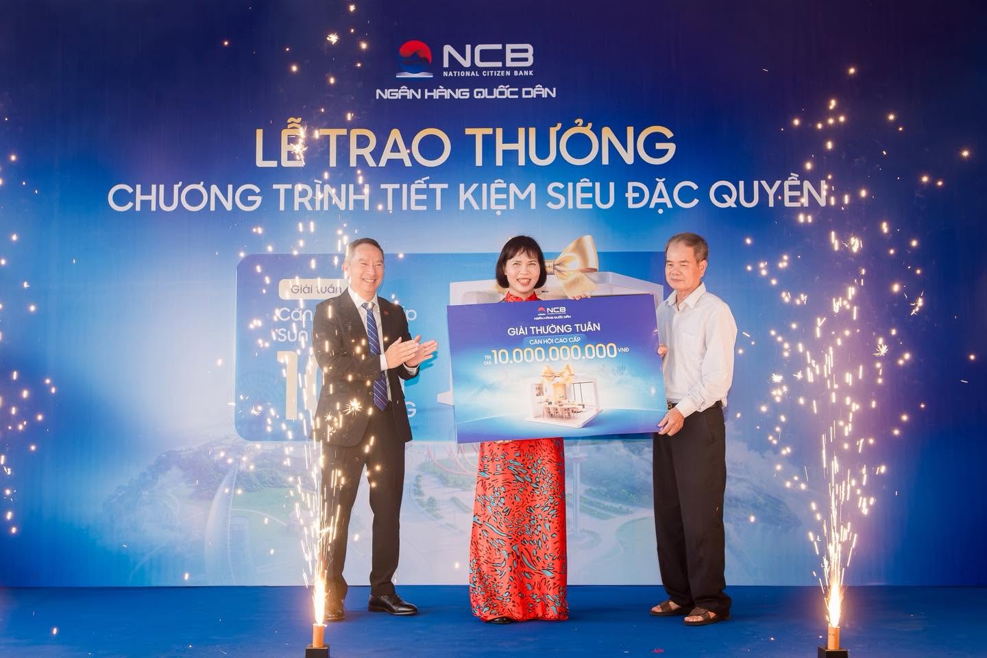 Biệt thự 25 tỷ đồng vừa c&oacute; chủ, NCB tiếp tục tung qu&agrave; tặng 17 căn hộ cho kh&aacute;ch h&agrave;ng gửi tiết kiệm trong th&aacute;ng 10 - Ảnh 1.