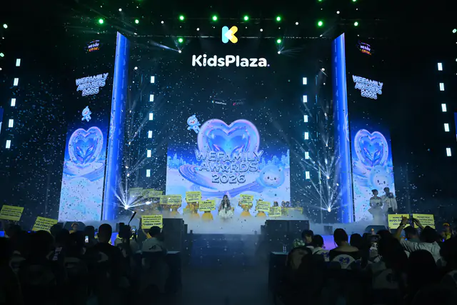 H&ograve;a Minzy xinh như c&ocirc;ng ch&uacute;a, Phan Mạnh Quỳnh - Qu&aacute;ch Văn Thơm mang loạt hit thăng hoa tại WeFamily Awards - Ảnh 15.